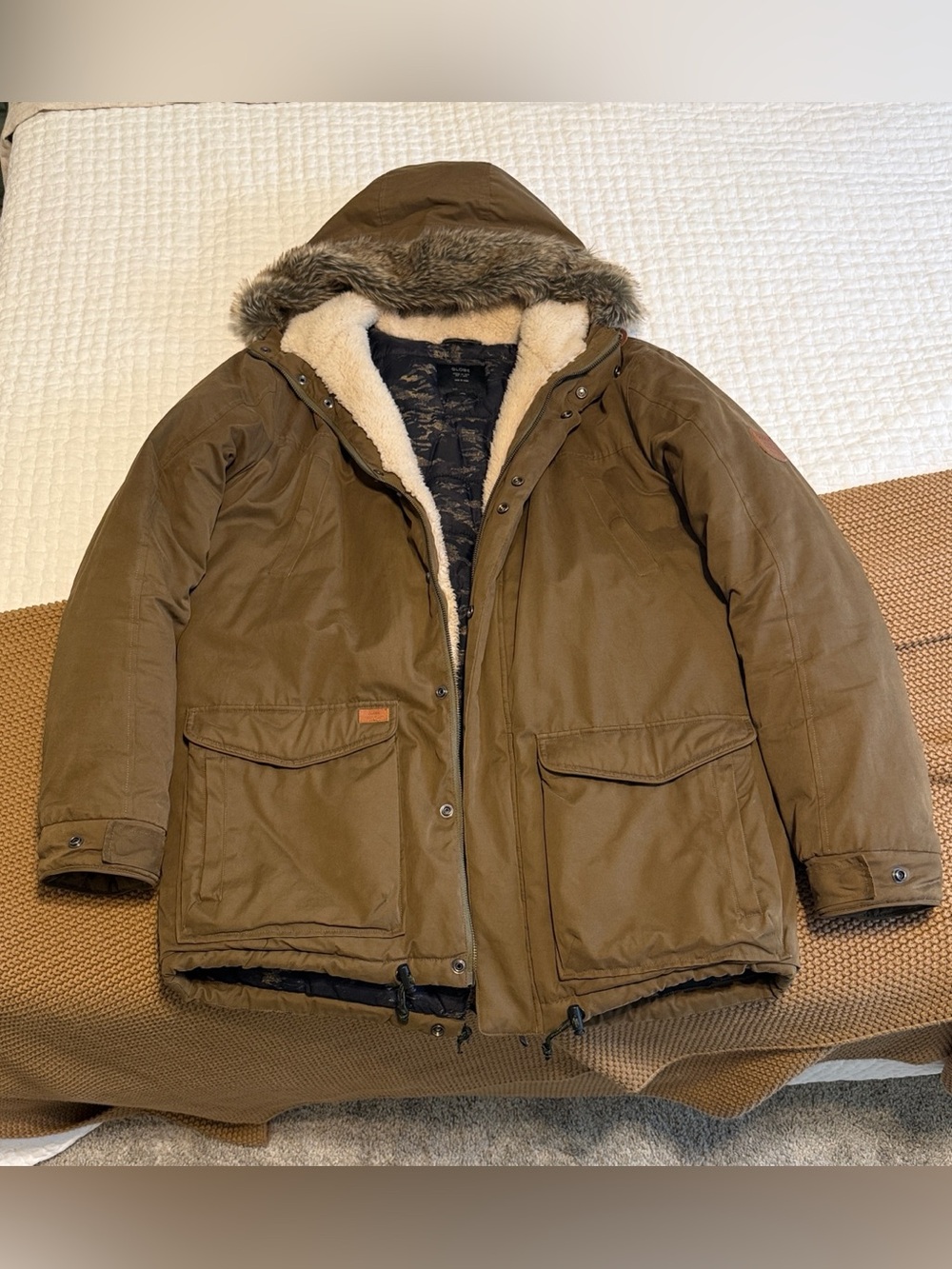 Globe men’s winter parka